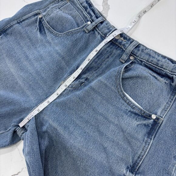 Austin Landing Barrel Jeans Womens Size 9 Light Wash High Rise Trendy Denim - Picture 5 of 7